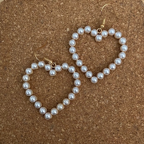 White & Gold Heart Shape Outline Drop Earrings - Picture 4 of 6